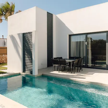 Aina Villa *